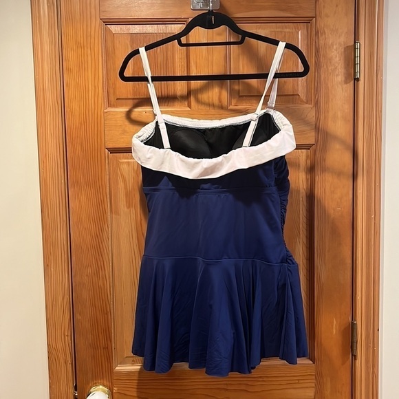 CHAPS womens one piece swimsuit size 16 W. - Picture 2 of 11